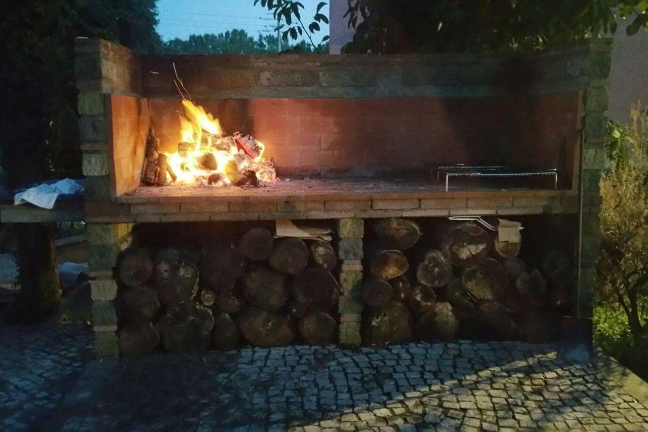 Piccolo Casale A "Le Moline" In Una Vera Fattoria Vetralla Bagian luar foto